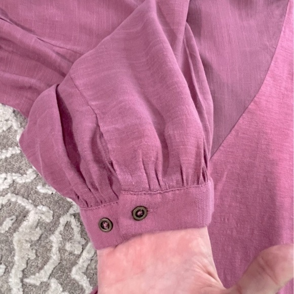 Anthropologie | Akemi & Kin Blouse - Picture 10 of 14